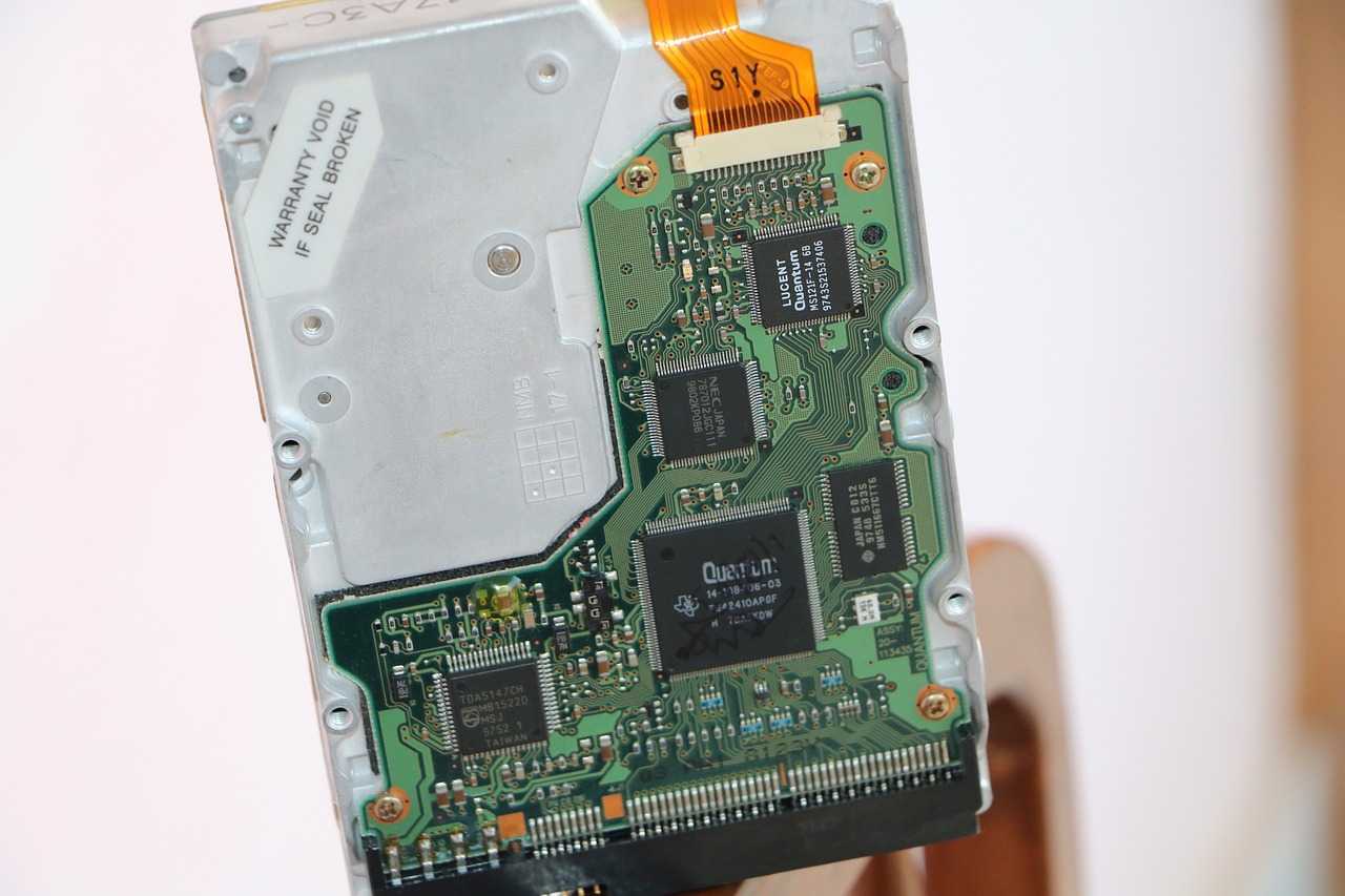 洛杉矶机房 E5-2678v3 机器促销，Sharktech 鲨鱼机房高防服务器配置及价格详情