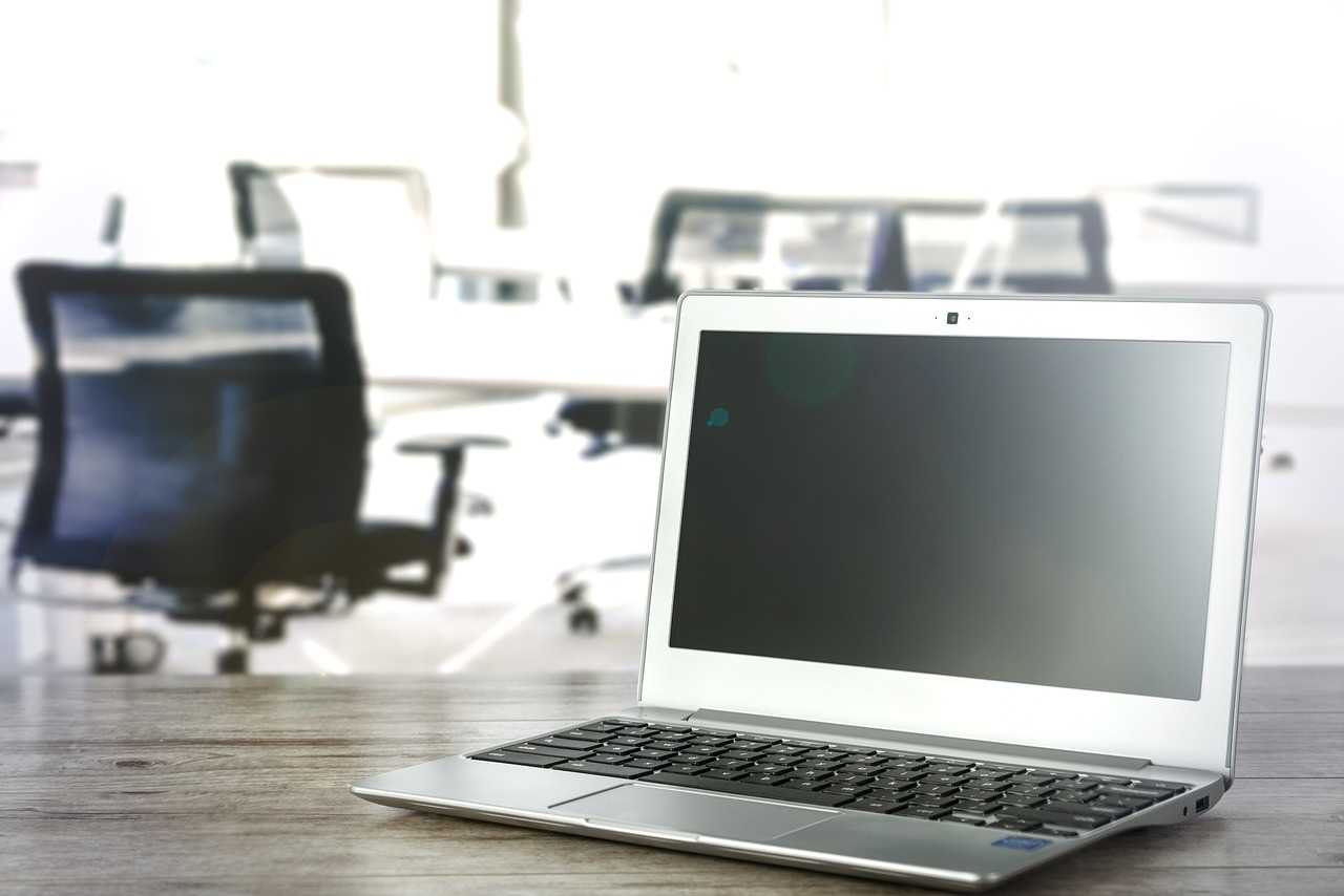 VPS 母鸡是什么？VPS 母鸡的作用及与 VPS 小鸡的区别