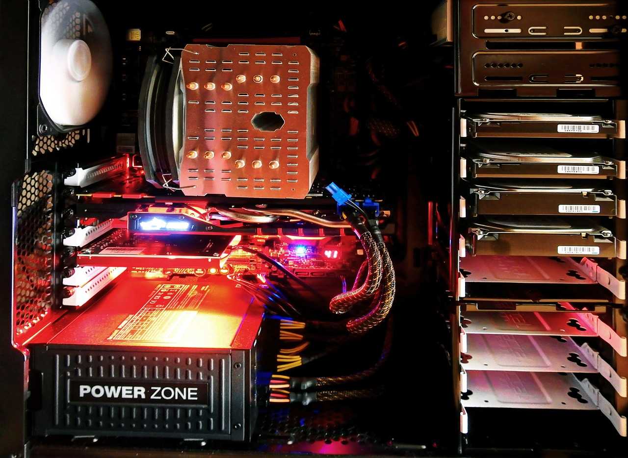 Dell R420 服务器：中小企业的经济选择，性能卓越，存储灵活