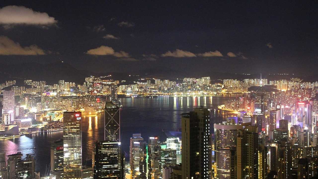 华为云服务器强势登陆香港和新加坡，你准备好了吗？